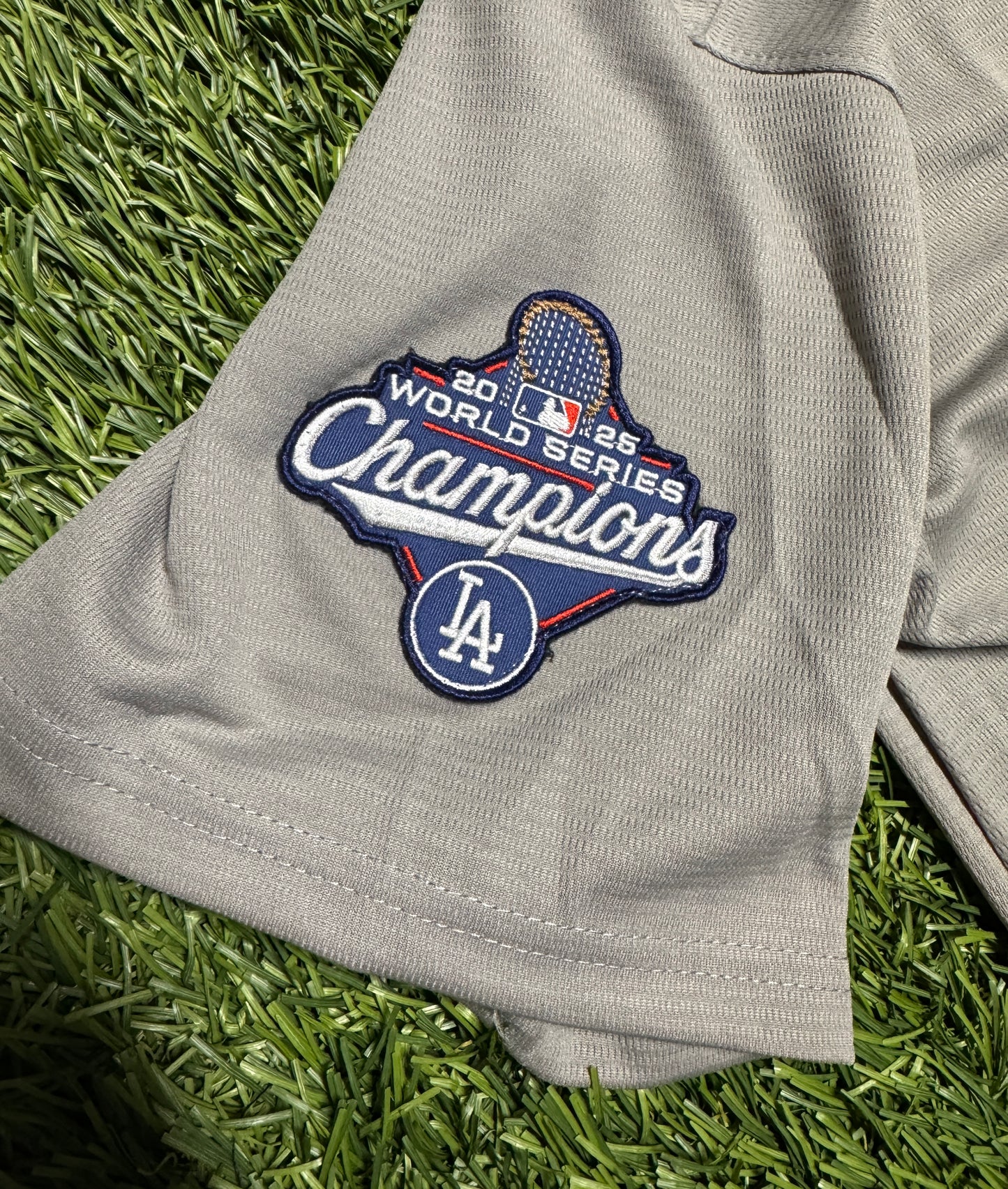 Freddie Freeman Dodgers Jersey - 2025 Champions Patch - Gray